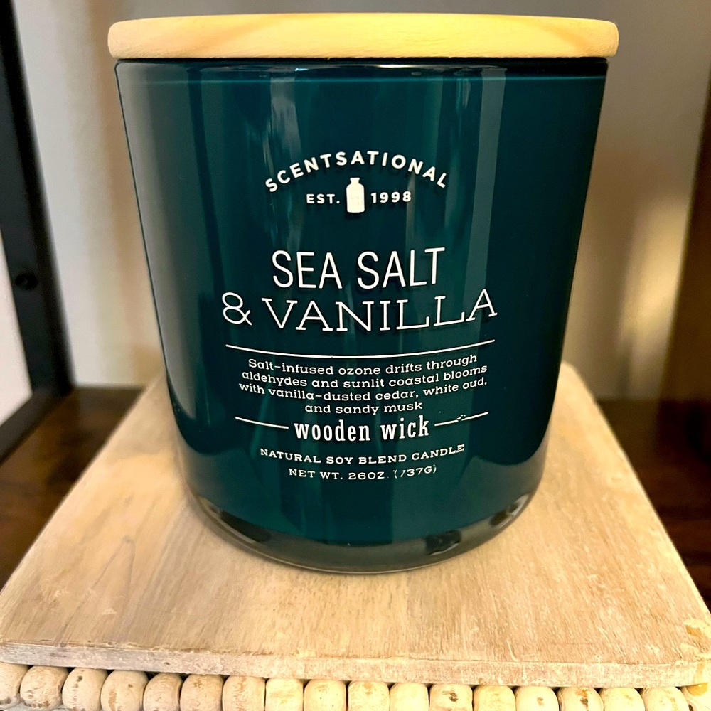 Scentsational Sea Salt & Vanilla WoodWick 26 Oz Candle.